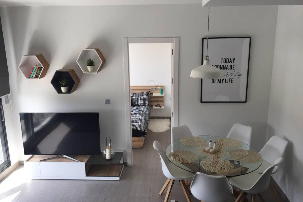 Fun Holiday Apartment Punta Prima Торрев'єха Екстер'єр фото